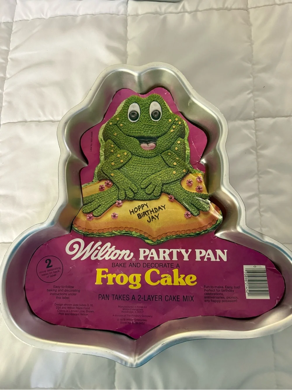 Wilton Frog Cake Pan - Green and Yellow Frog Party Pan